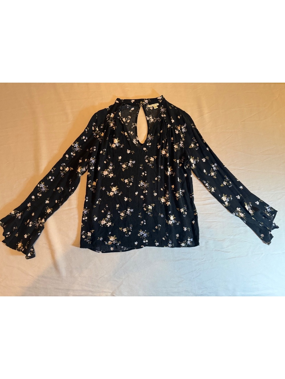 Woman’s American Eagle Blouse Size Small